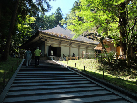 中尊寺金色堂（の覆堂）